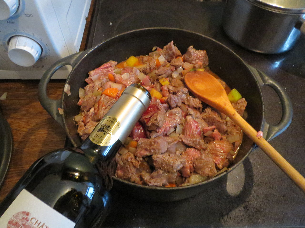 لماذا يجب ان تتجنب اضافة الماء البارد اثناء الطبخ